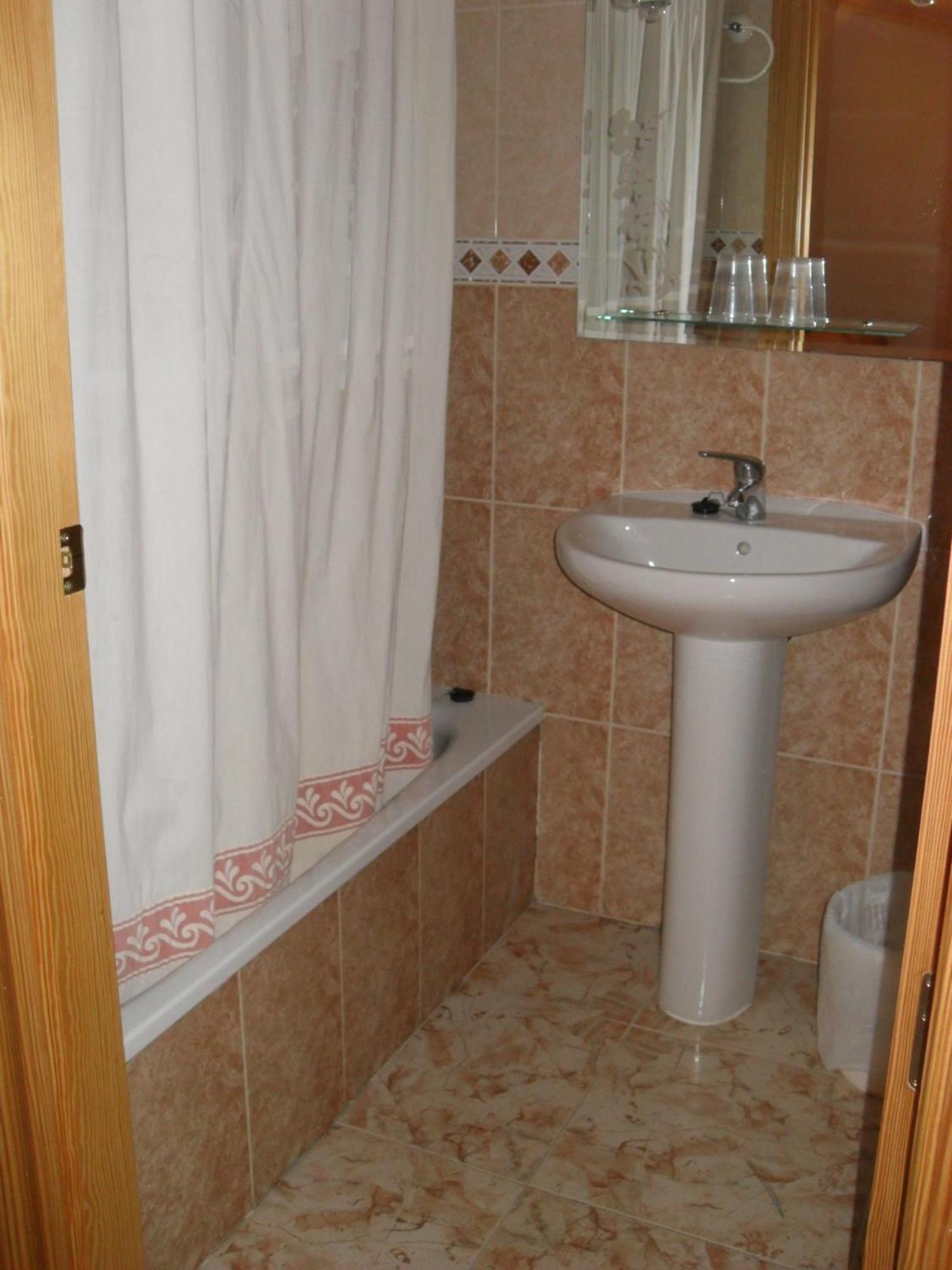 Hostal La Paz Ossa de Montiel Kamer foto