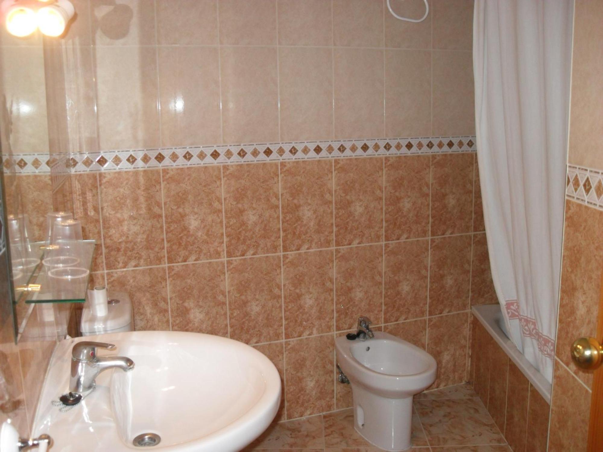Hostal La Paz Ossa de Montiel Kamer foto